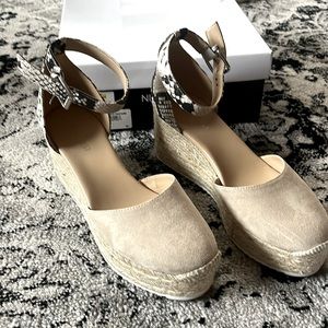 Nine West natural wedge